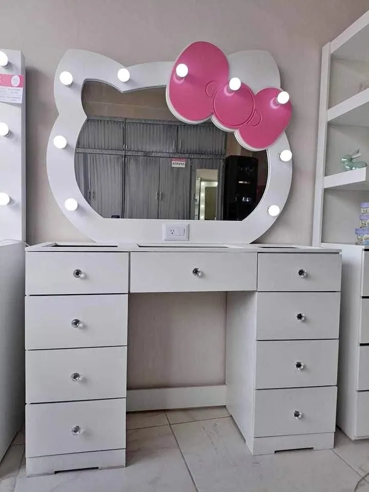 Zapatera y cajoneras personalizadas