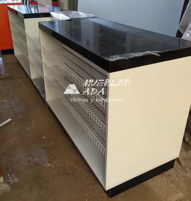 Mostrador blanco con vitrina superior