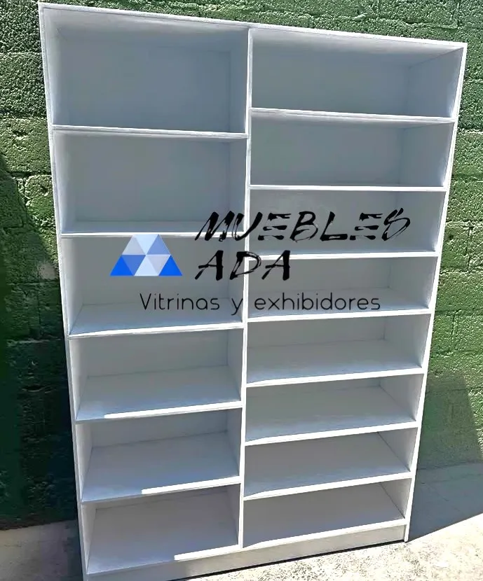 Proyecto de mobiliario comercial 05