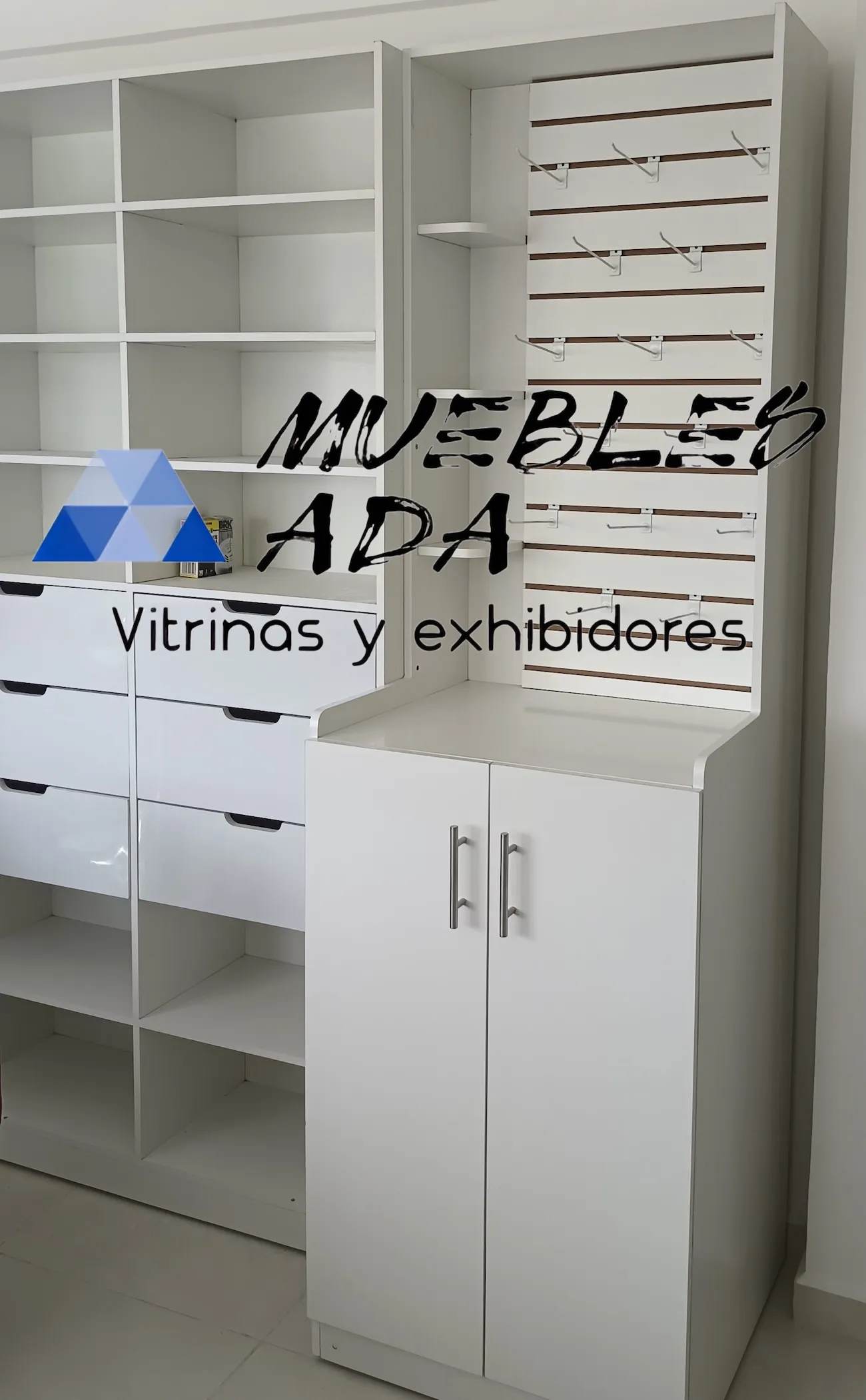 Gabinete de almacenamiento clínico con cajones