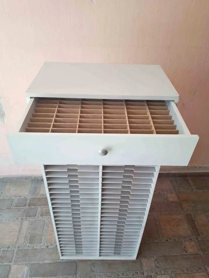 Mostradores de farmacia 25