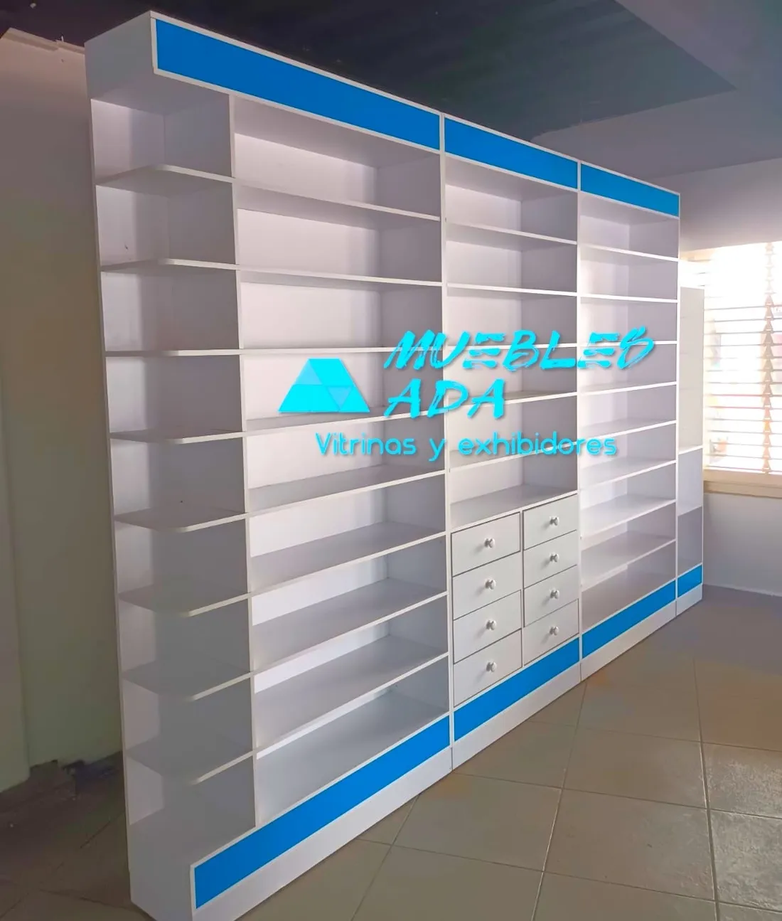 Mueble para exhibir medicamentos